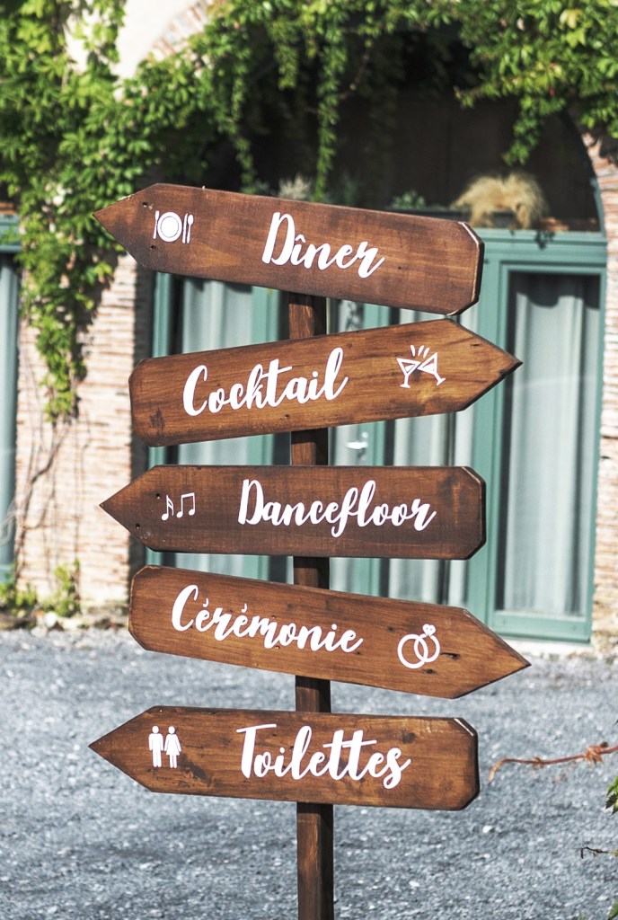 panneau direction mobilier déco mariage reception