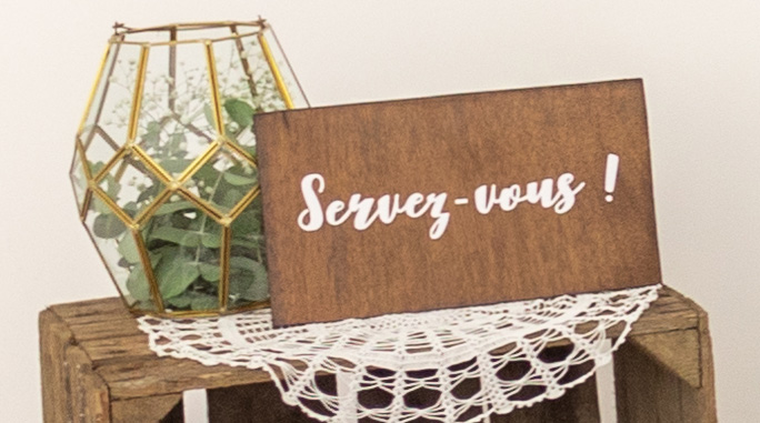 panneau servez vous déco mariage reception