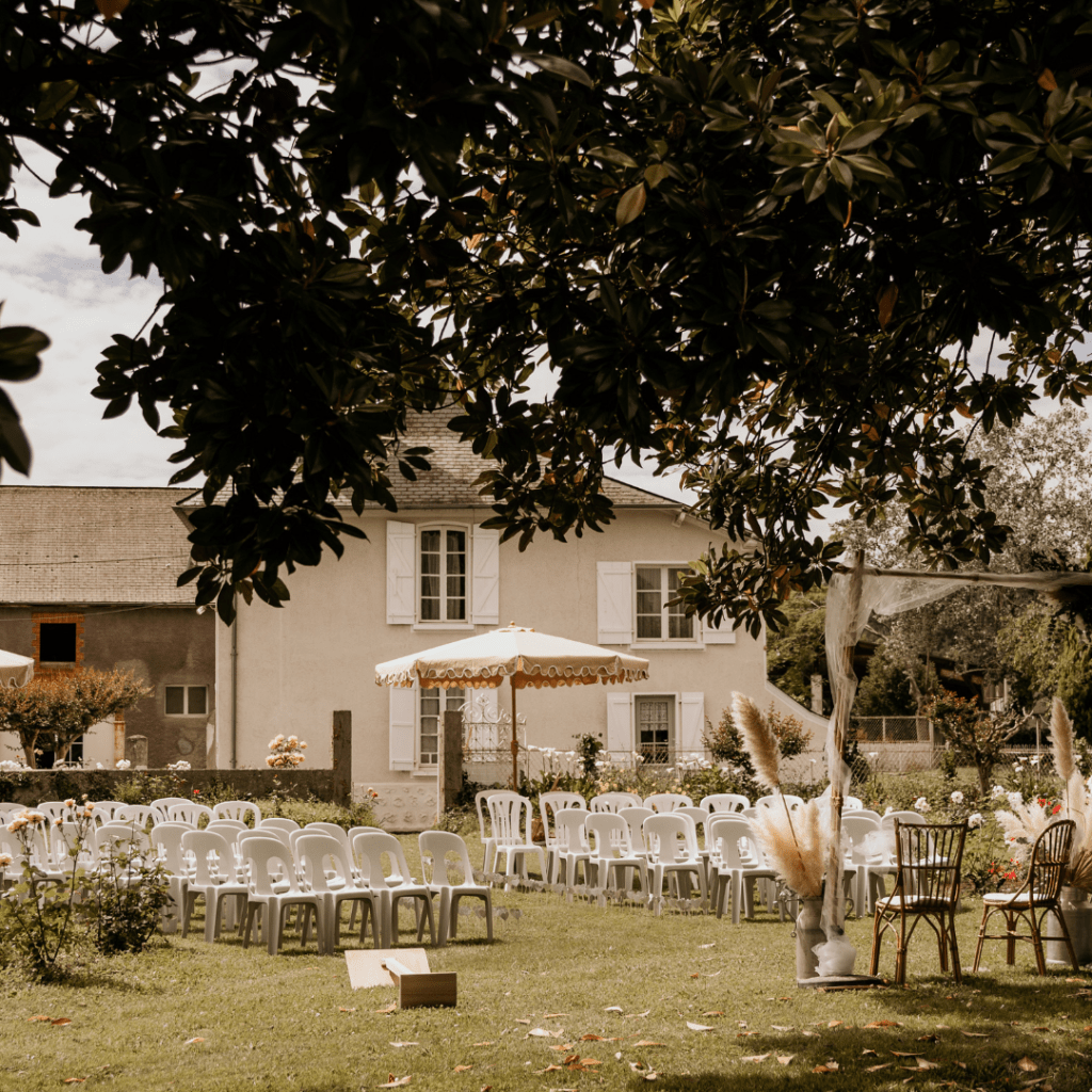 Location de décoration mariage et évènement, Prestation de décoration clé en mains sur tout le 64,, en Pyrénées Atlantiques , Béarn, Côte Basque, Pau, Biarritz , Bayonne, Anglet, 65 en Hautes Pyrénées, Tarbes, Lourdes, 40 Landes, Hossegor, Capbreton…